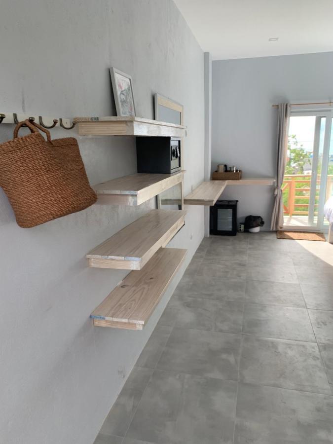 Crown Malapascua Hotel Екстериор снимка