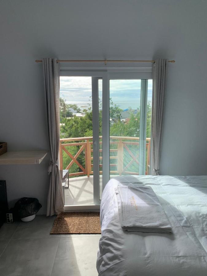 Crown Malapascua Hotel Екстериор снимка