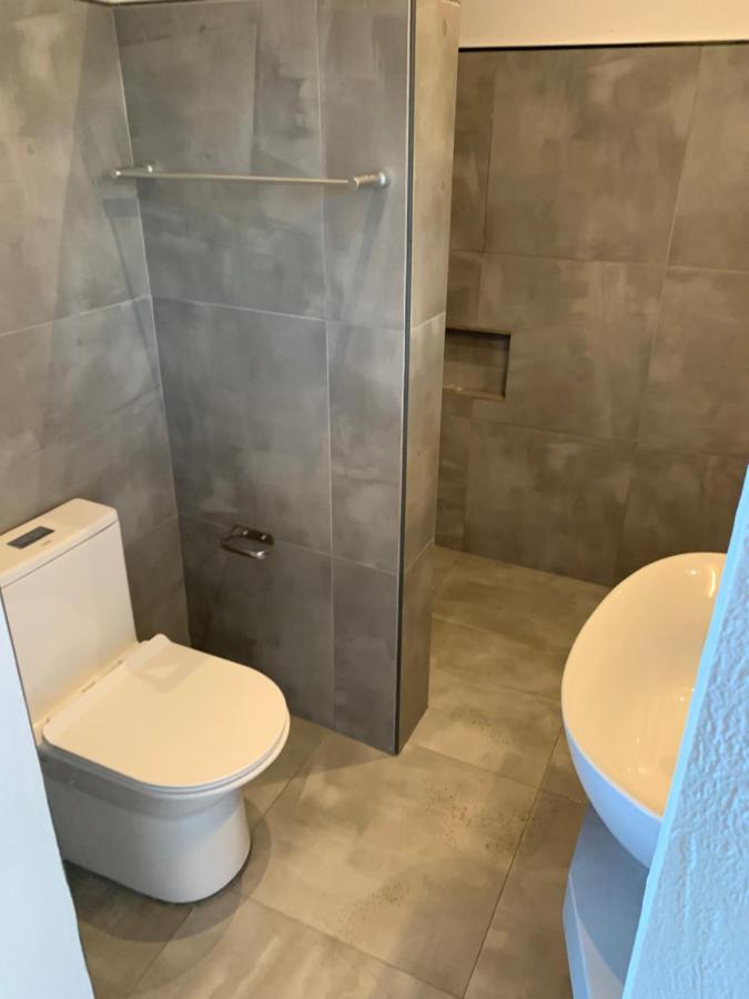 Crown Malapascua Hotel Екстериор снимка