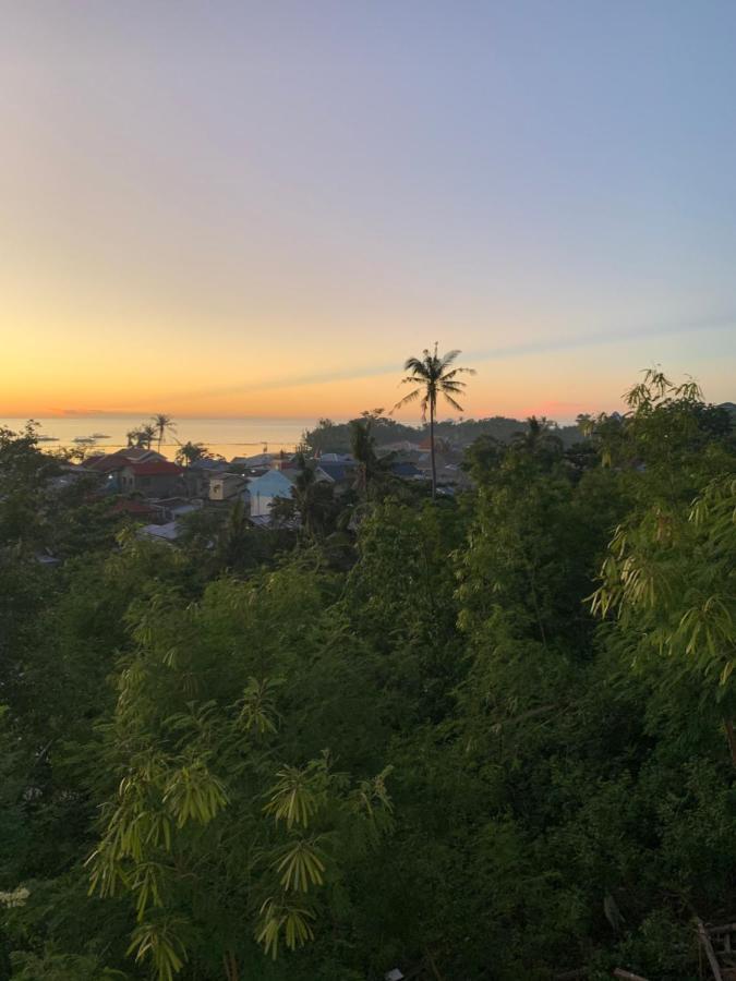 Crown Malapascua Hotel Екстериор снимка