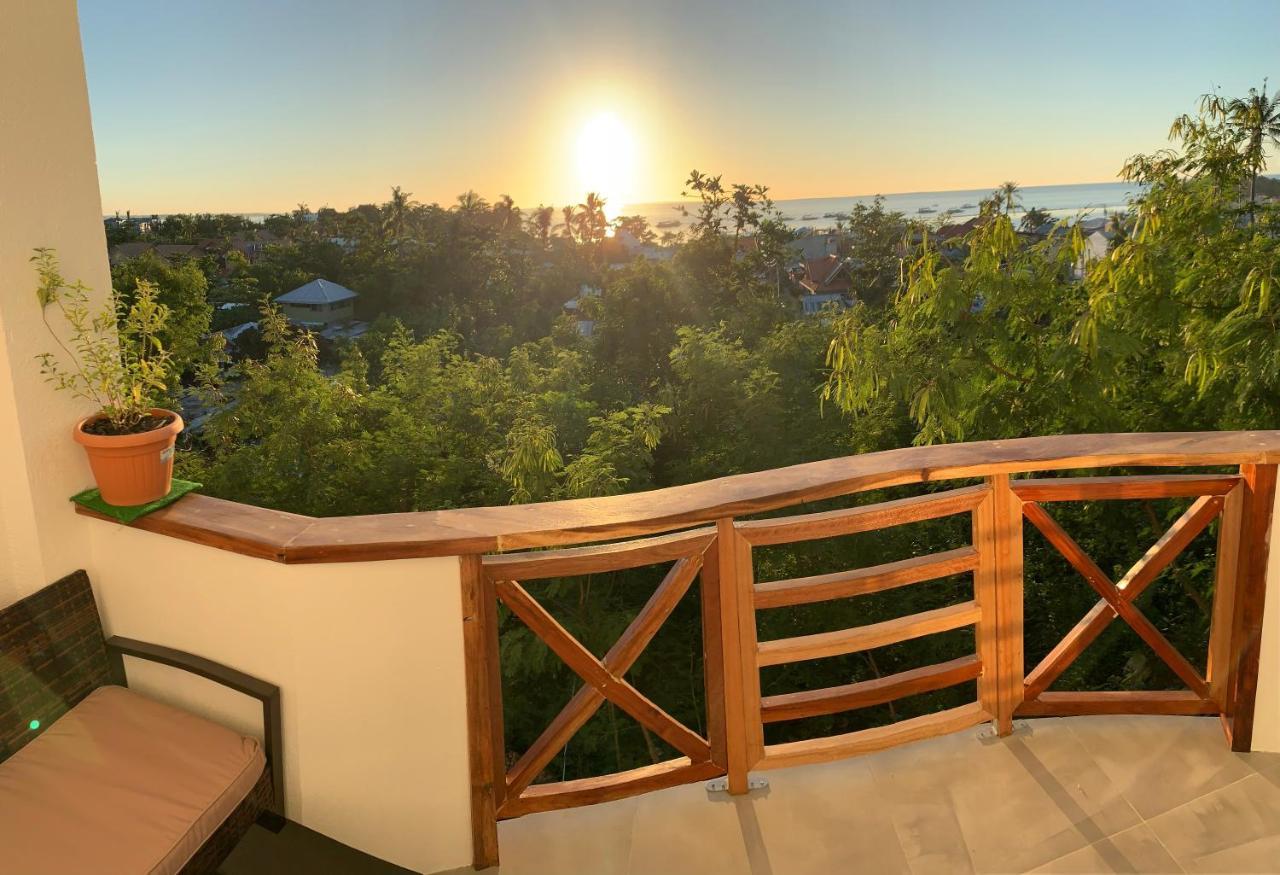 Crown Malapascua Hotel Екстериор снимка